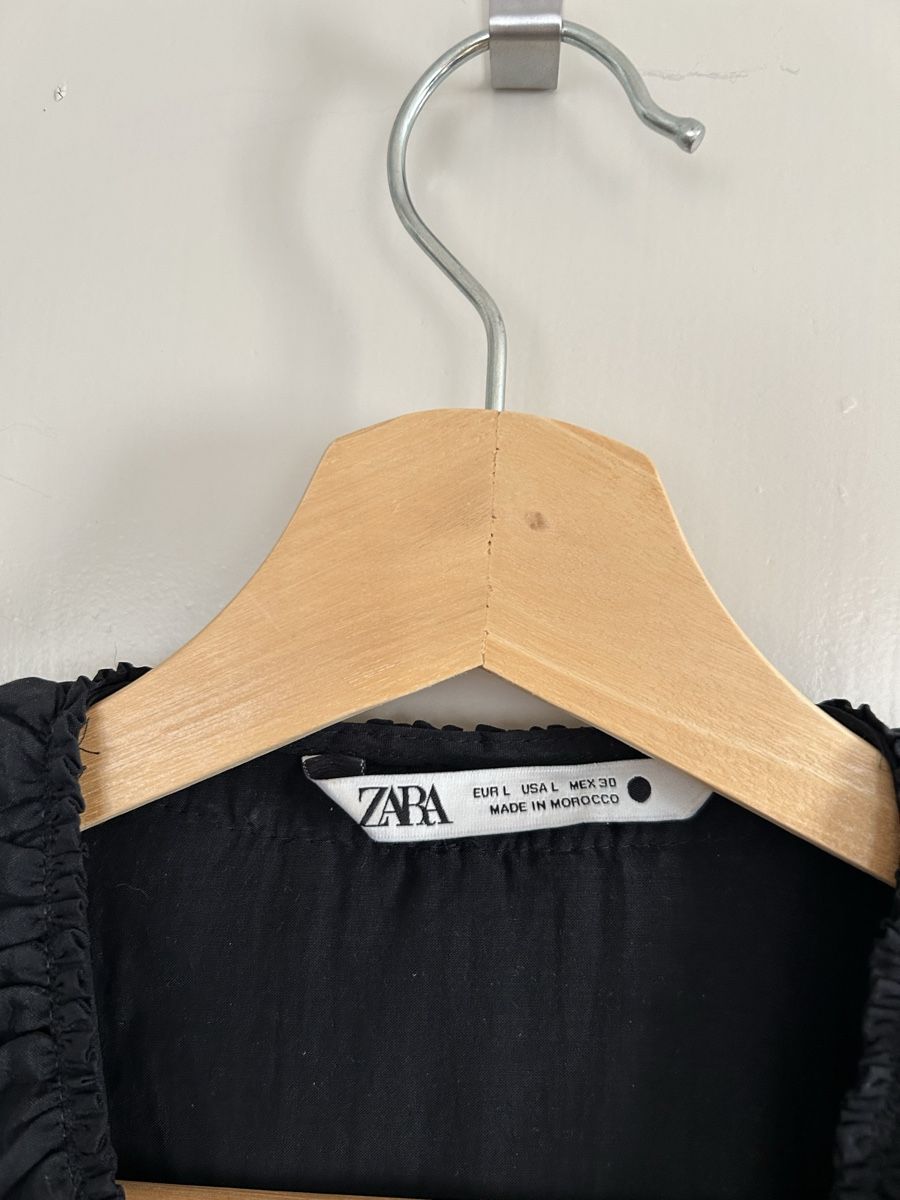Zara Camicette: schwarze Bluse Rüschen Zara Grösse L – Usato da Aarau venduto da maili99 1