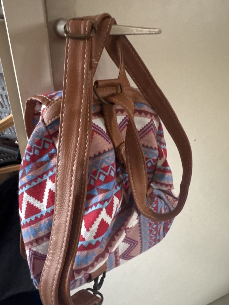 Zaini: Trendiger Ethno-Rucksack ! – Nuovo (secondo la descrizione) da Gersau venduto da Second-Hand-Shop 1