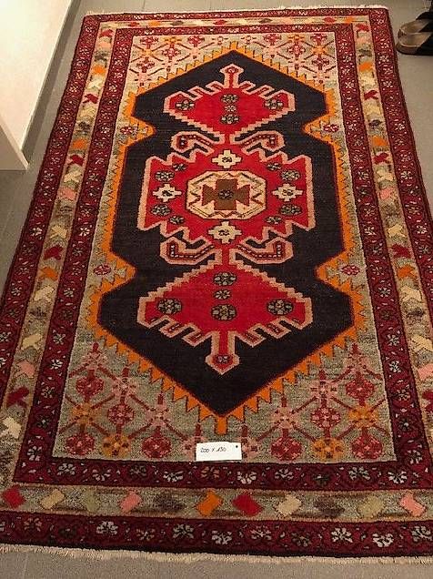 Tapis: Echtteppich handgeknüpft – D'occasion à Tecknau par hoteck