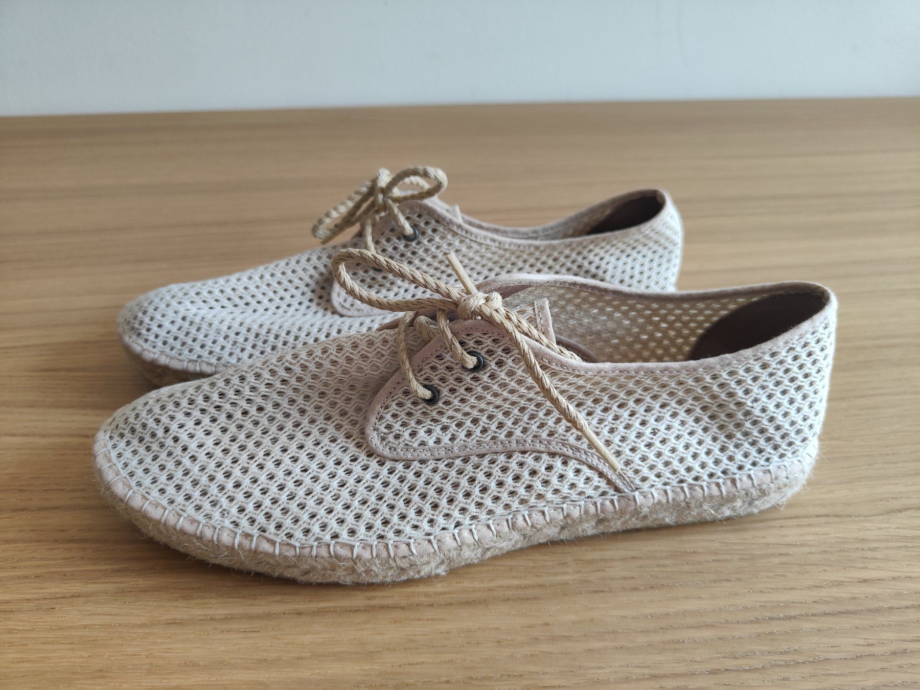 Herrenschuhe: Schöne Schnür-Espadrilles, 43 – Gebraucht aus Olten von Gegendiekultur