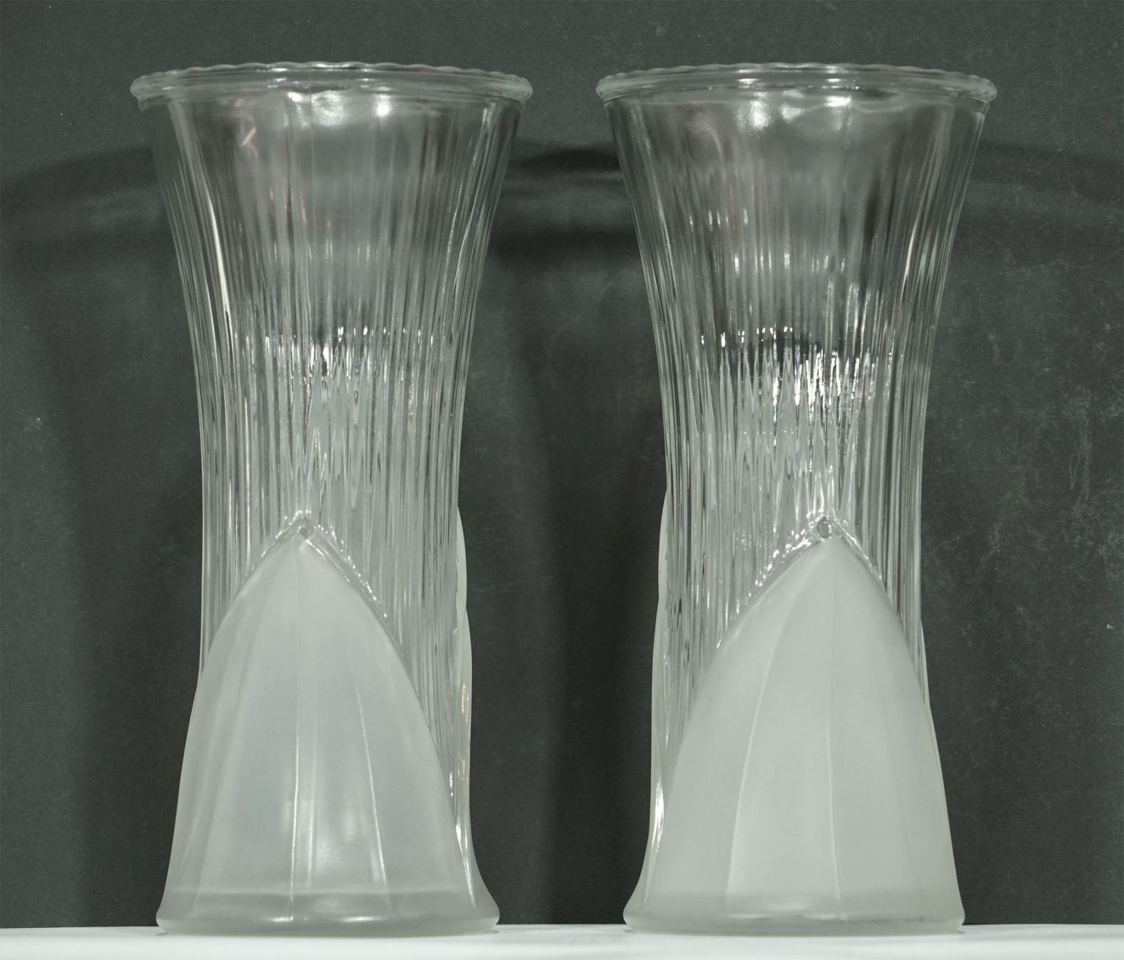 Vasen & Gefässe: Paar originelle Vintage Glasvasen – Gebraucht aus Meggen von Trouvaillen 2