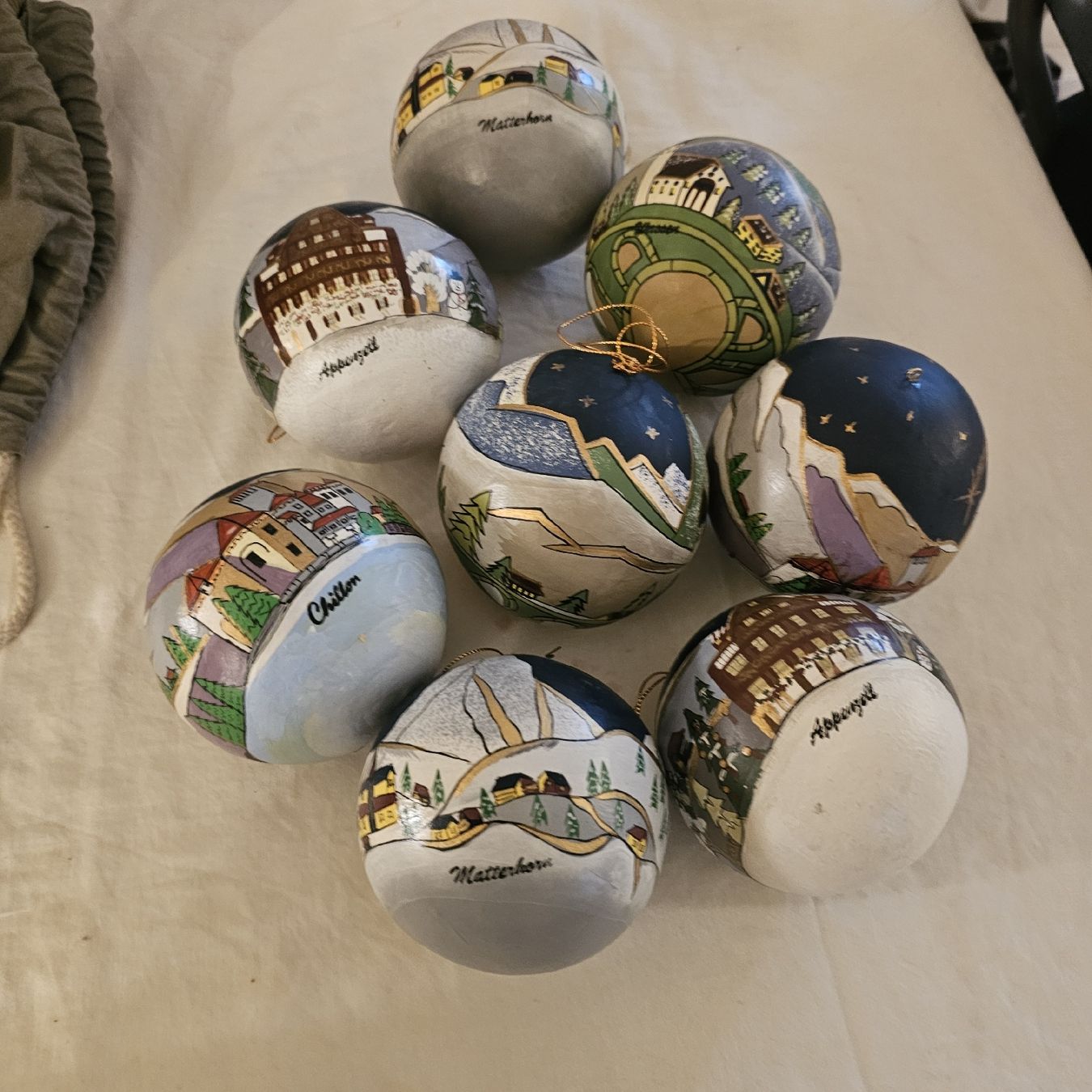 Toutes les décorations: 8 Weihnachtskugeln handbemalt appenzell – Neuf avec emballage d'origine à wolfhalden par 46464646
