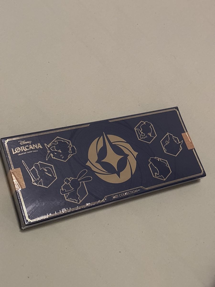 Disney Carte collezionabili: D23 Lorcana 2024 Sealed – Nuovo e nell'imballaggio originale da Massagno venduto da pokecoach