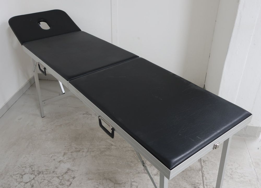 Quirumed Klappbare Massageliege – Aluminium, Violett, Bis 140 Kg, Höhenverstellbar