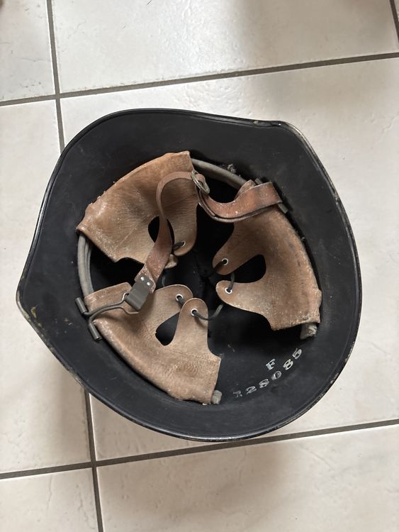 Vêtements anciens: Casque ancien – D'occasion à Bollion par fran12 1