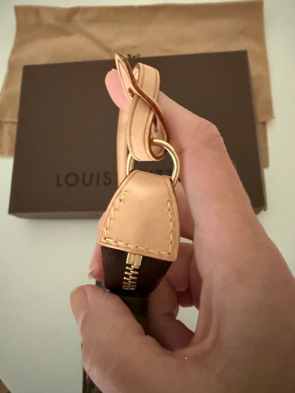 Louis Vuitton Sacs femmes: Louis Vuitton x Stephen Sprouse Pochette Monogram Roses – Neuf avec emballage d'origine à Arosa par Schatzkiste88 2