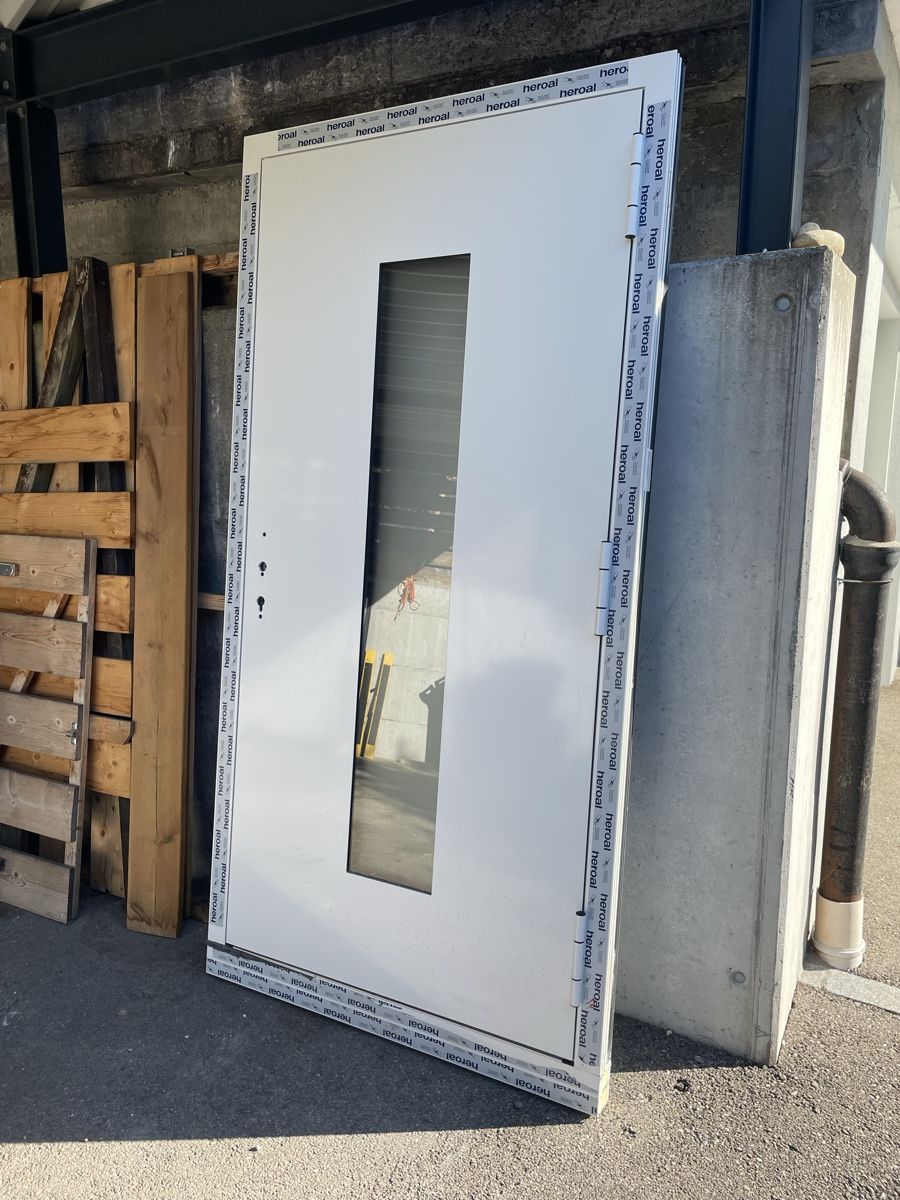 Türen: Hauseingangstüre in Alu – Neu (gemäss Beschreibung) aus Balsthal von lot_bj79 1