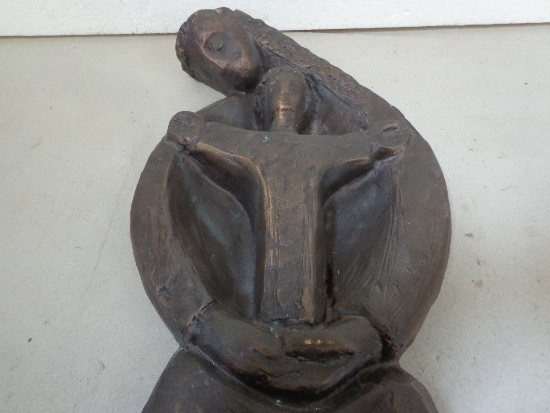 Statuette: Bronzefigur Mutter mit Kind – Usato da Zofingen venduto da goezi 2