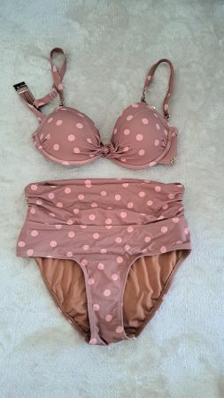Costume Next, pois rosa
