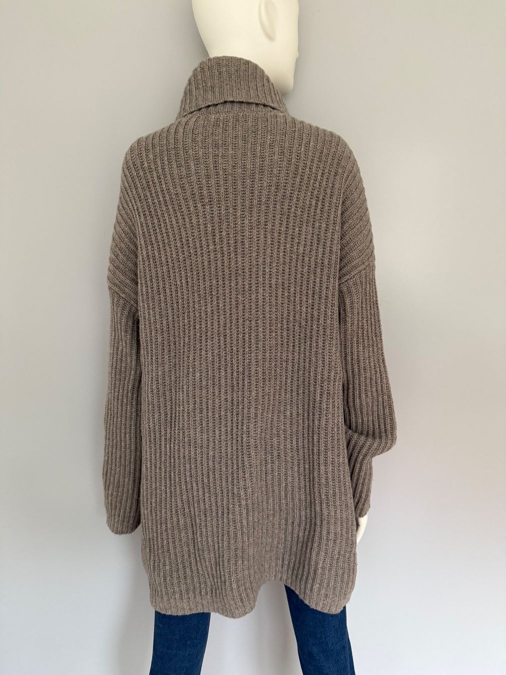 Pullover & Sweatshirts: FFC Pullover – Neu und originalverpackt aus Winterthur von 19.19 4
