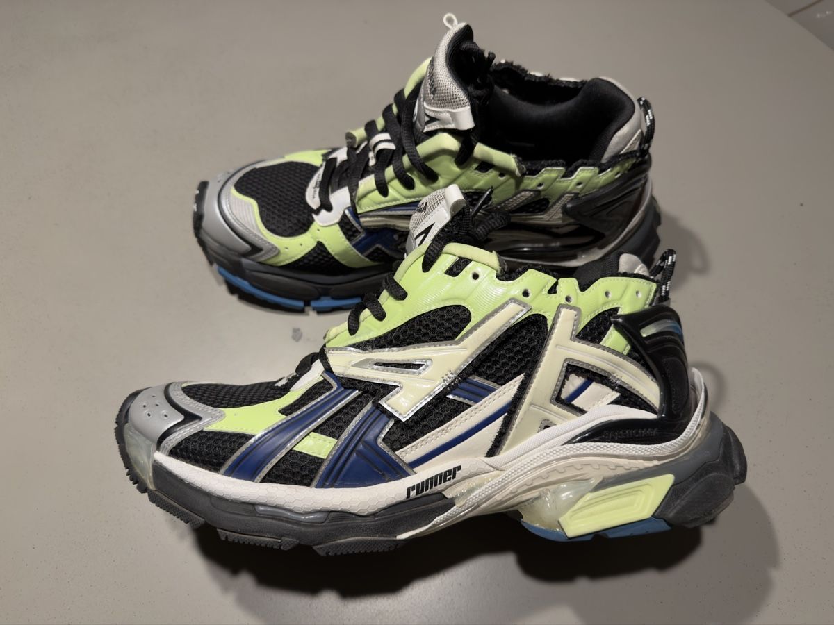 Balenciaga Scarpe da uomo: Balenciaga Runner, Taille 45, Portées quelques fois – Usato da Les Acacias venduto da PierroS 1