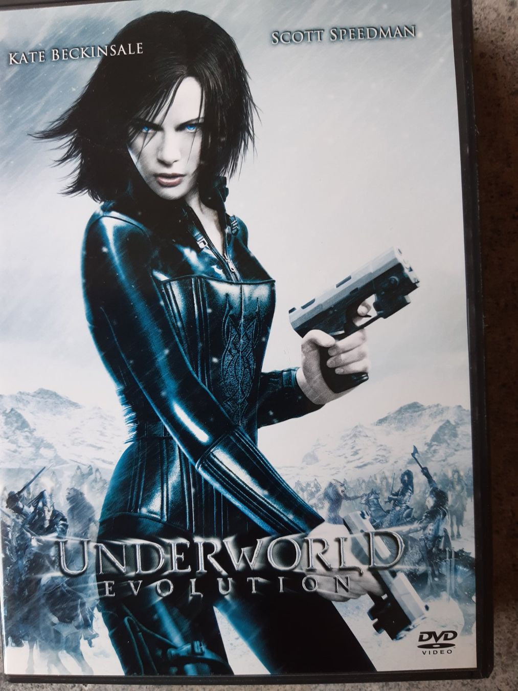 Tous les DVDs: Underworld Evolution – D'occasion à Domat-Ems par nugipuff