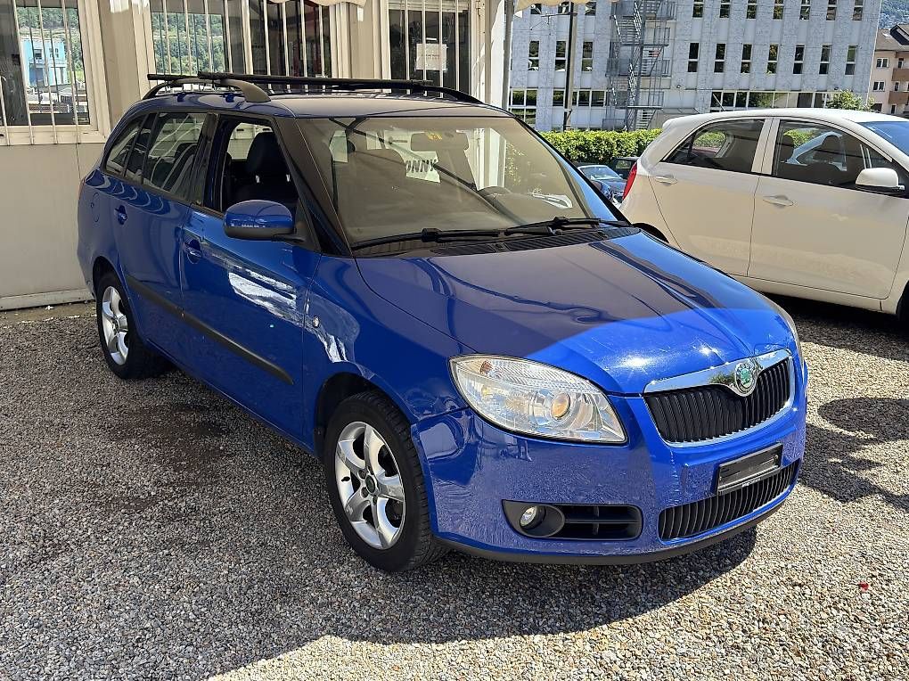 Autos: Skoda Fabia 1.6i (AUTOMATICA) – D'occasion à Agno par jonnyautosagl