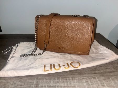Borsa Liu Jo color cuoio con catena dorata e tracolla