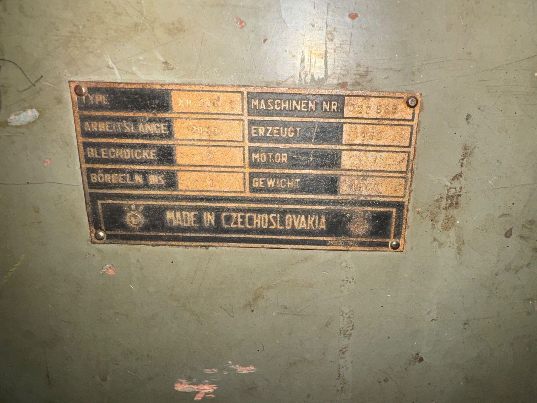 Toutes les machines: Plieuse de ferblantier 2m – D'occasion à Galmiz par  3