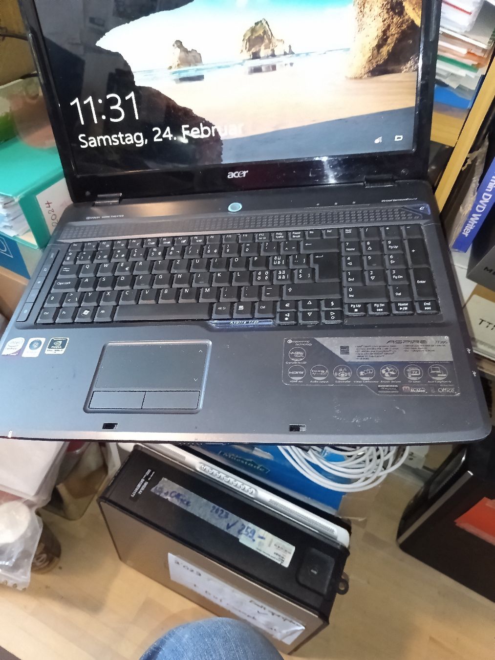 Hewlett Packard Notebook: Notebook acer mit win10/11proff+gratis uhr – Usato da Wila venduto da delphi48 1