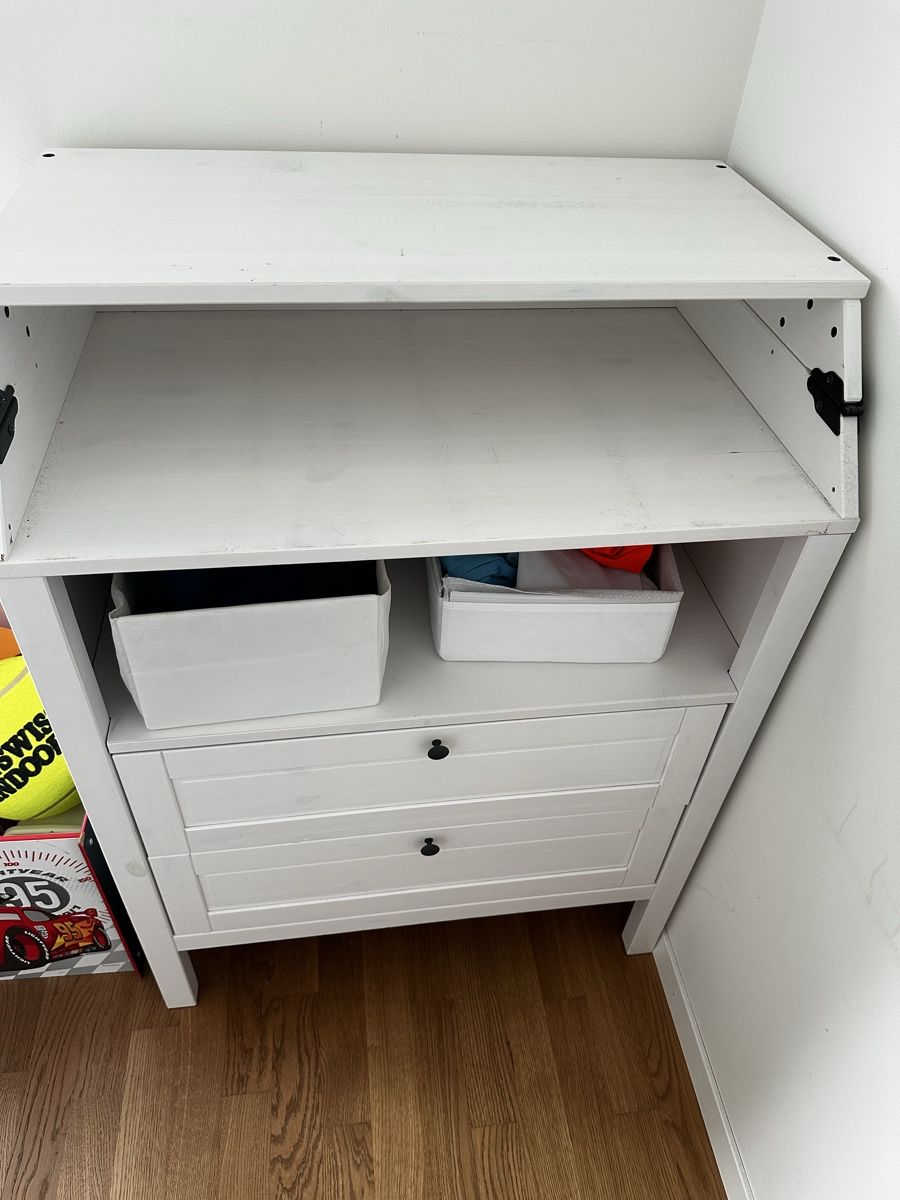Ikea Wickeltisch & Zubehör: White Changing Table with Drawers good condition – Gebraucht aus Pfaffhausen von danbacarin 2