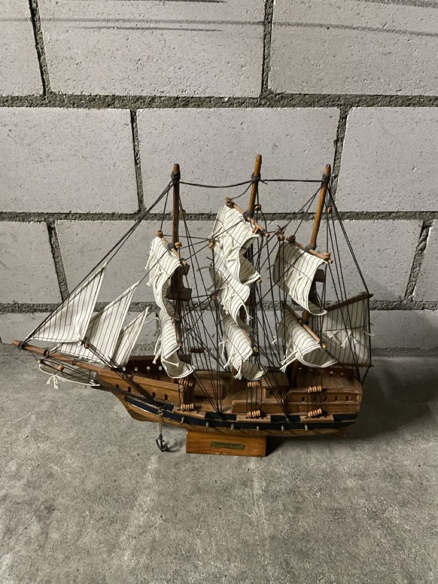Tutte le decorazioni: Holzschiff - Kriegsschiff 3 Mast – Nuovo (secondo la descrizione) da Suhr venduto da mal_89fb