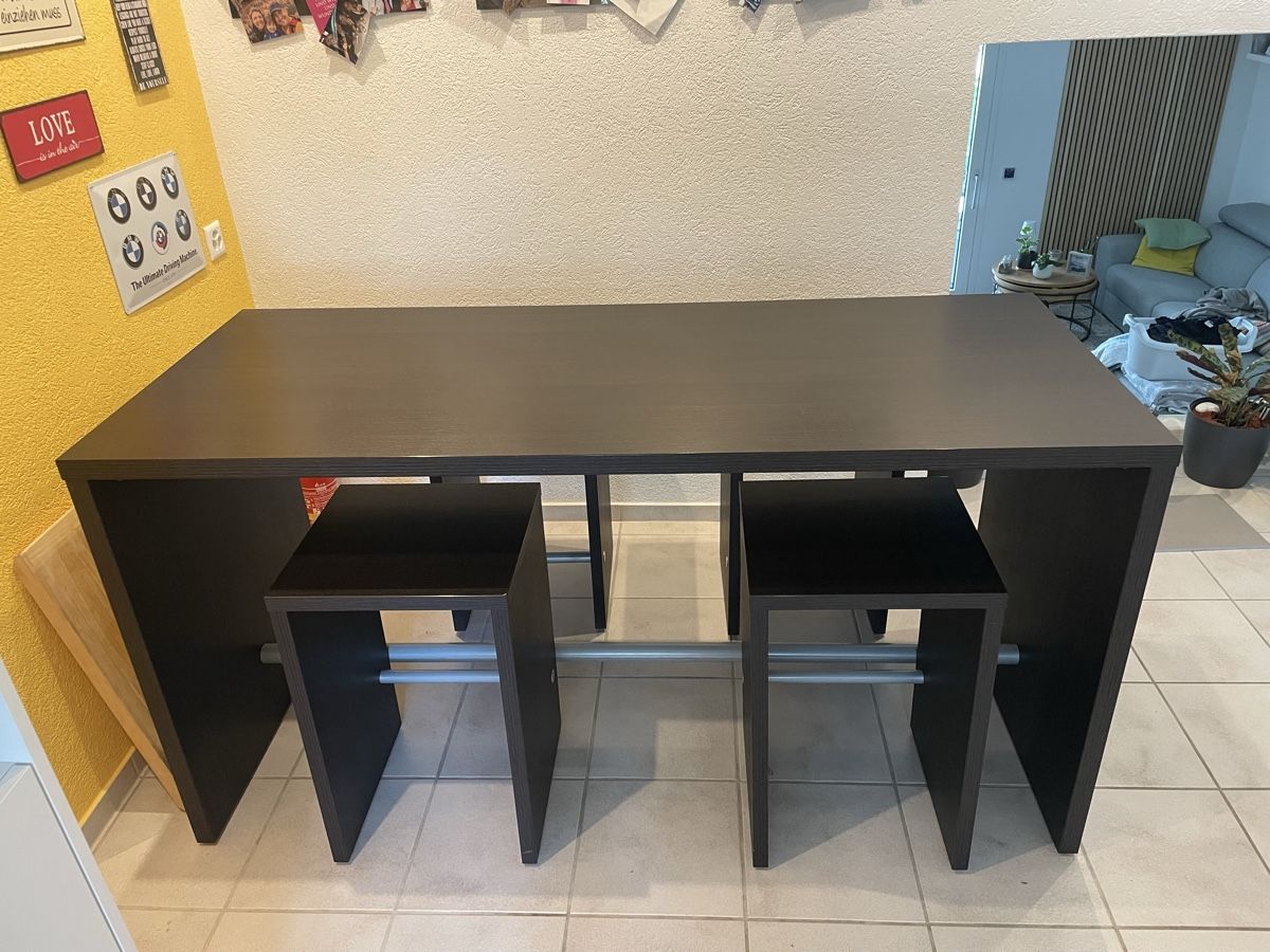 Tavoli: Bar/Stehtisch mit 4 passenden Hockern – Usato da Aesch ZH venduto da Apfelblau78 8