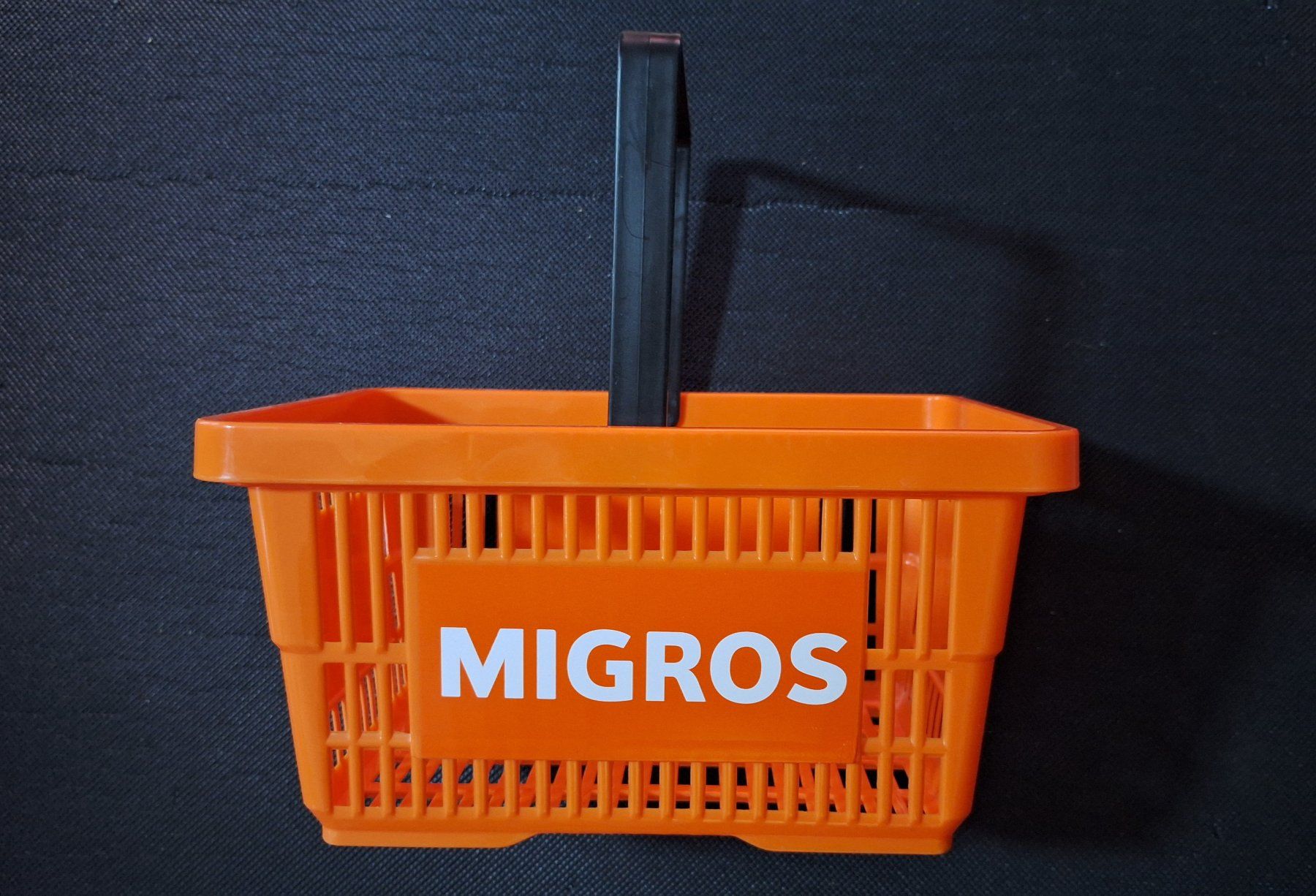 Migros Jouets: Migros Einkaufskörbchen 23x16cm – D'occasion à Zürich par Tobi76