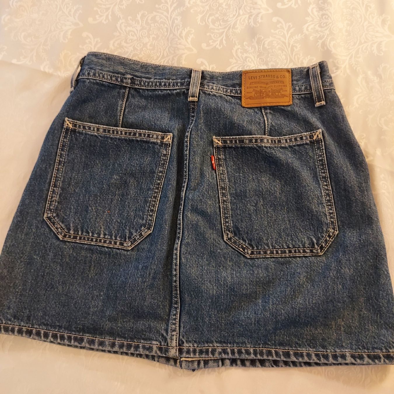 Levi's Gonne: Cooler Levi's Jeansjupe Grösse S/27 – Nuovo (secondo la descrizione) da Davos Platz venduto da nicoletta06 1