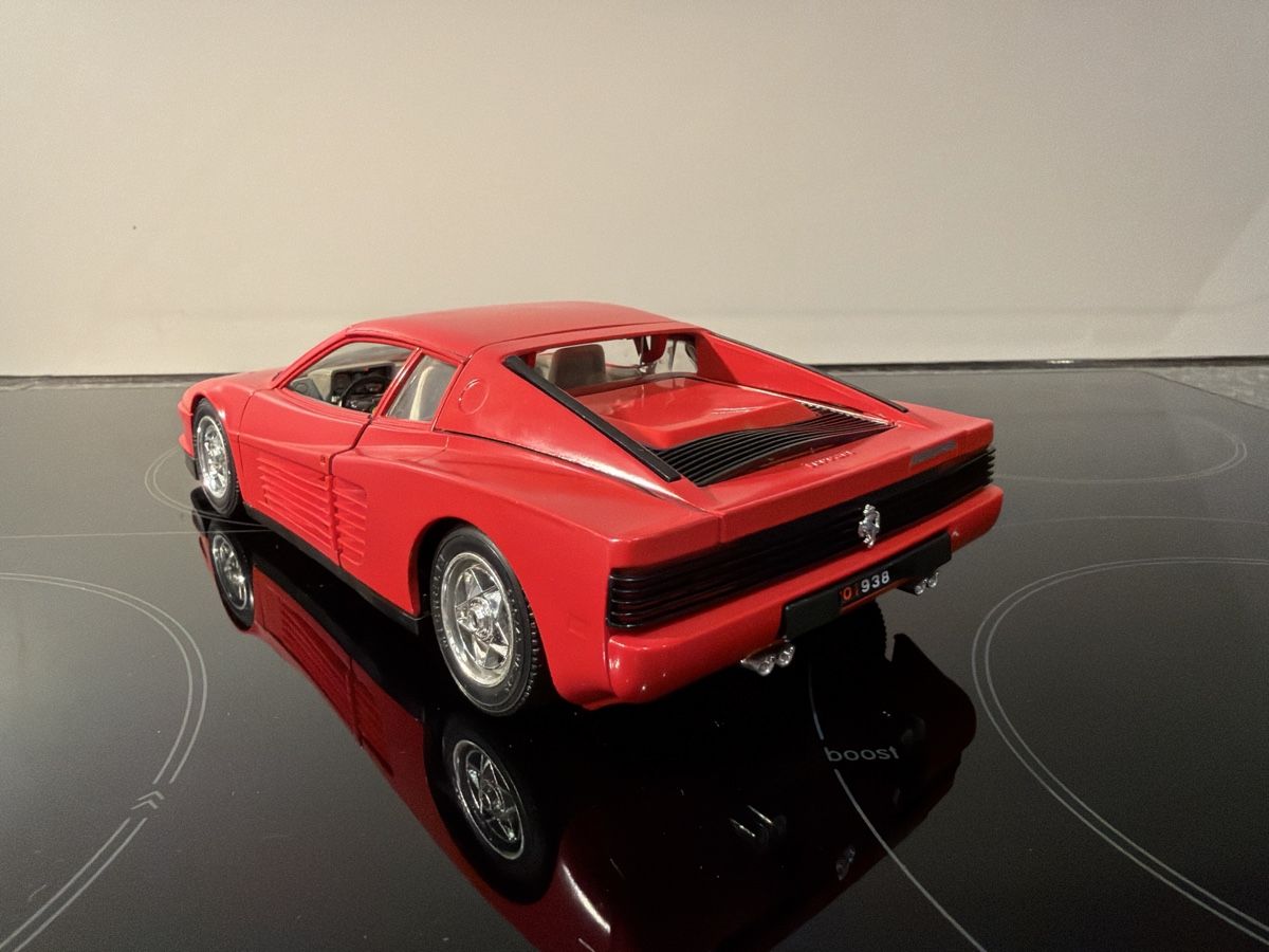 Bburago Modellautos: Ferrari Testarossa - 1/18 - Bburago – Defekt aus Wolfwil von Rolex1 2