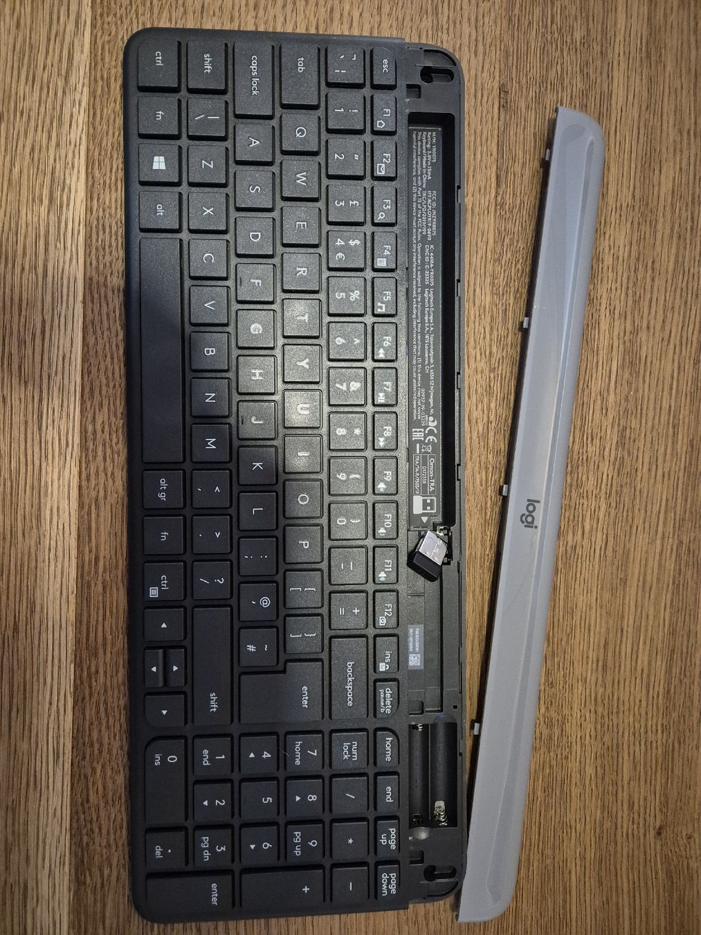 Logitech Tastaturen: Logitech keyboard K470 QWERTY (English) – Gebraucht aus Ostermundigen von  1