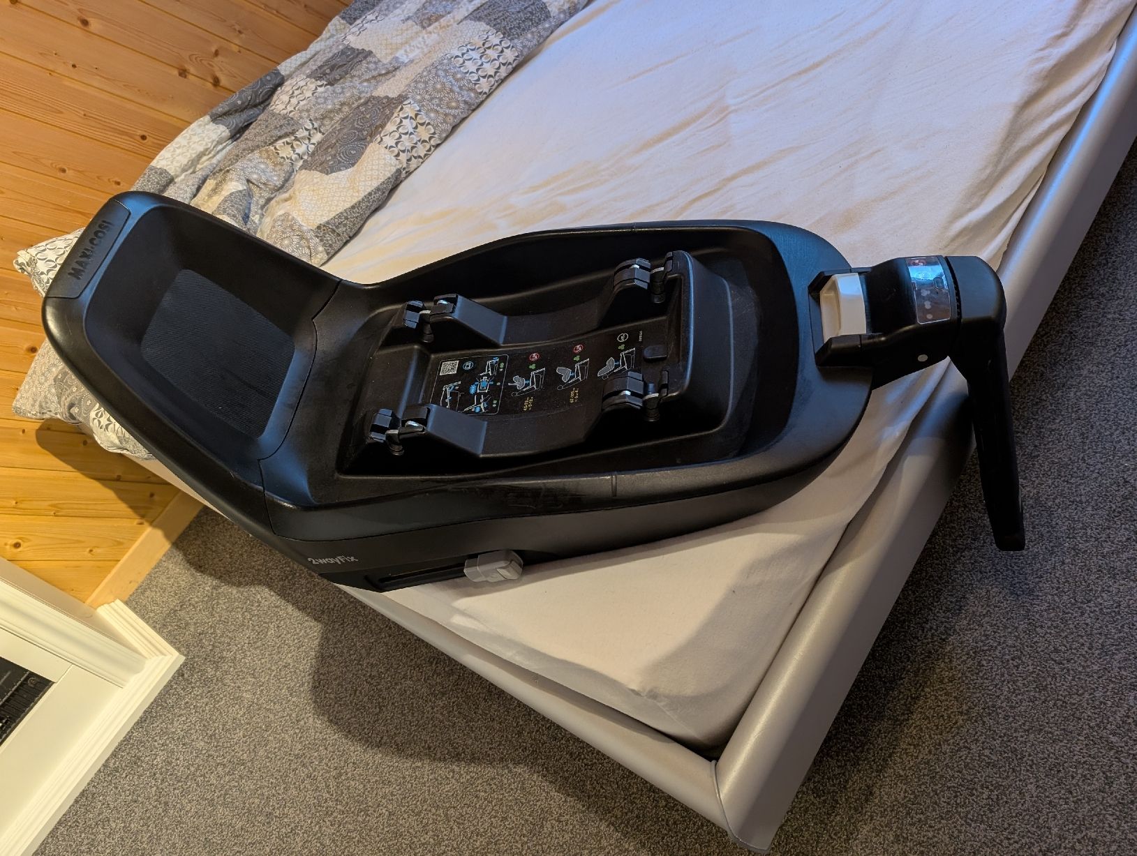 Maxi-Cosi Seggiolini per auto: Maxi Cosi Isofix - 2wayfix – Usato da Blumenstein venduto da pri_rvh9