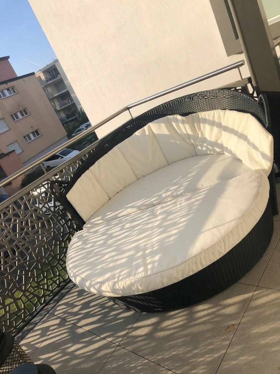 Divani: Rattan Loungeinsel schwarz – Usato da Embrach venduto da karloffson