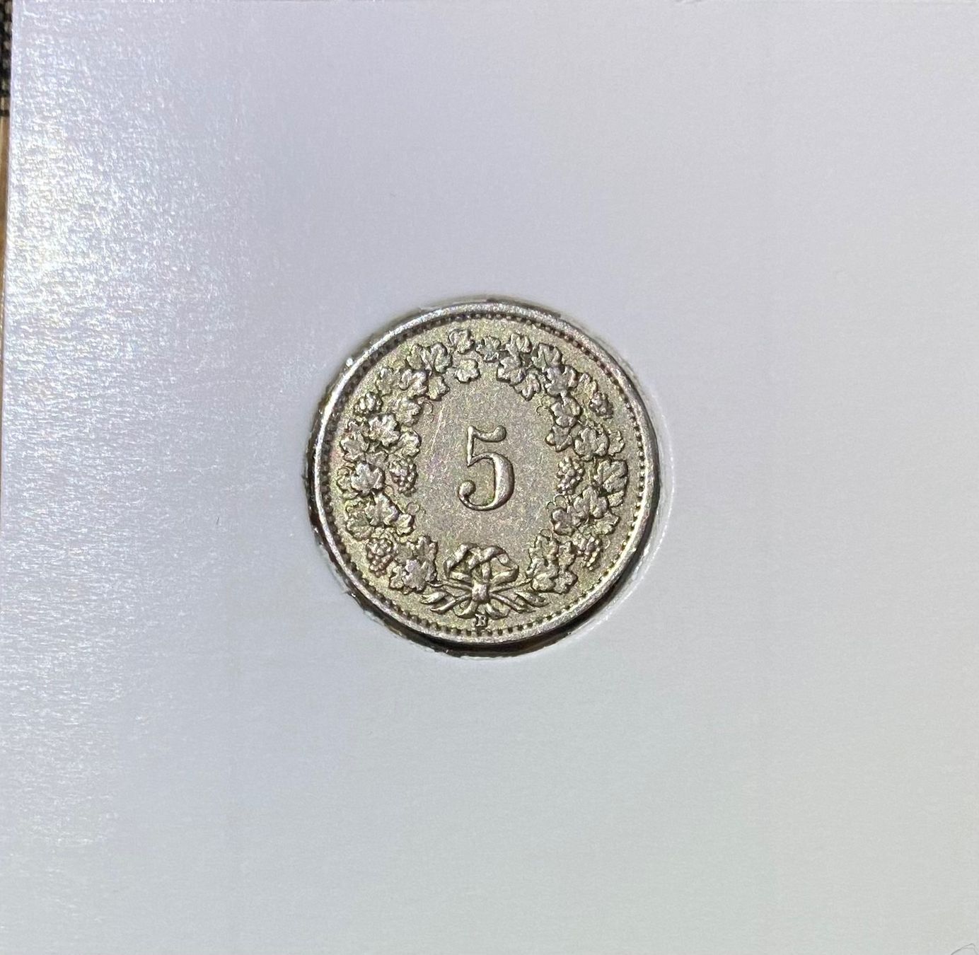Tutti le monete: Schweiz 5 Rappen 1926  B in Münzrähmchen – Usato da Speicher venduto da CH-Schatzkammer 3
