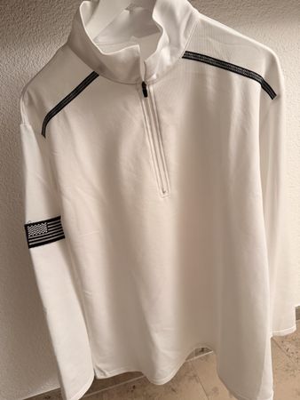 Weisses Sportshirt, Langarm, Grösse M, neuwertig!