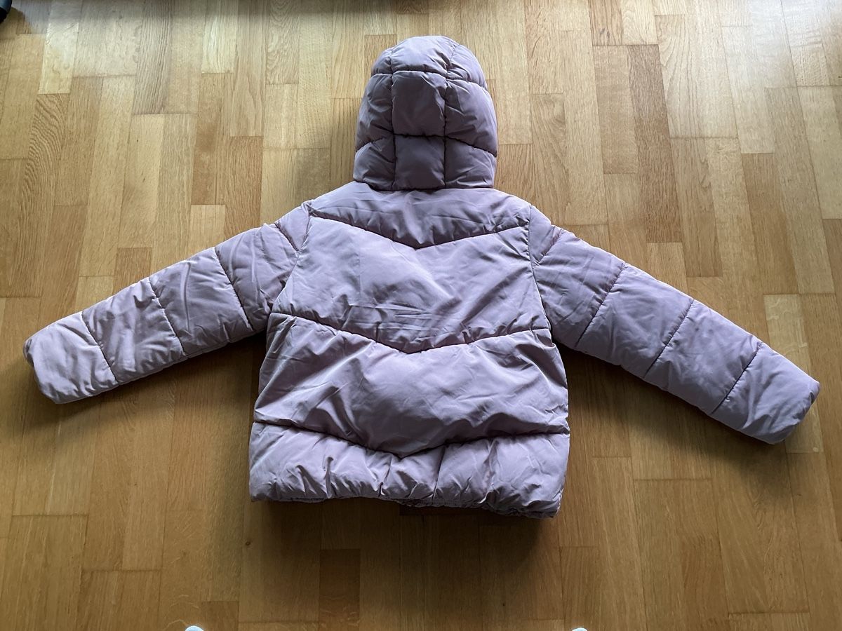 Jacken & Mäntel: Winterjacke Gr.152 – Gebraucht aus Ostermundigen von Clood 1