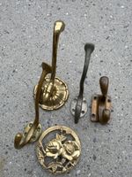 Haken Messing mit Rosenmotiv und floralem Muster gebraucht