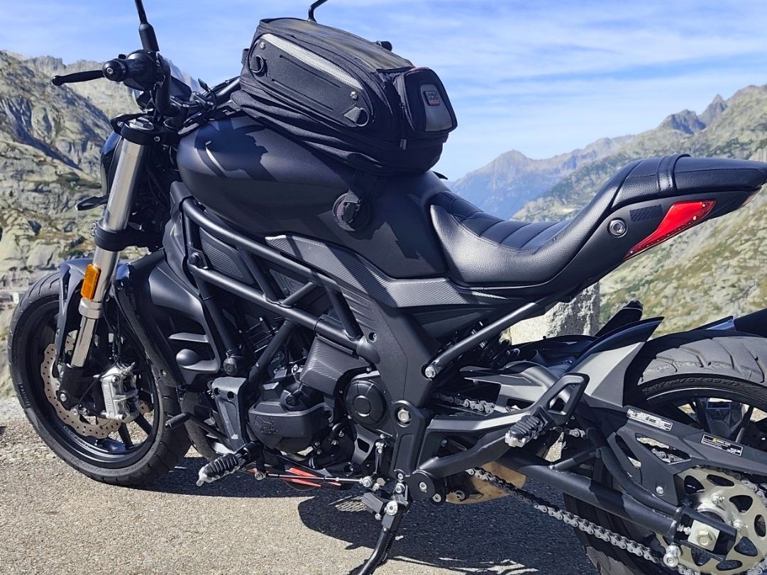 Benelli Strasse: Benelli Black Beauty Sunny Weekend – Gebraucht aus Schänis von Mugi_87_