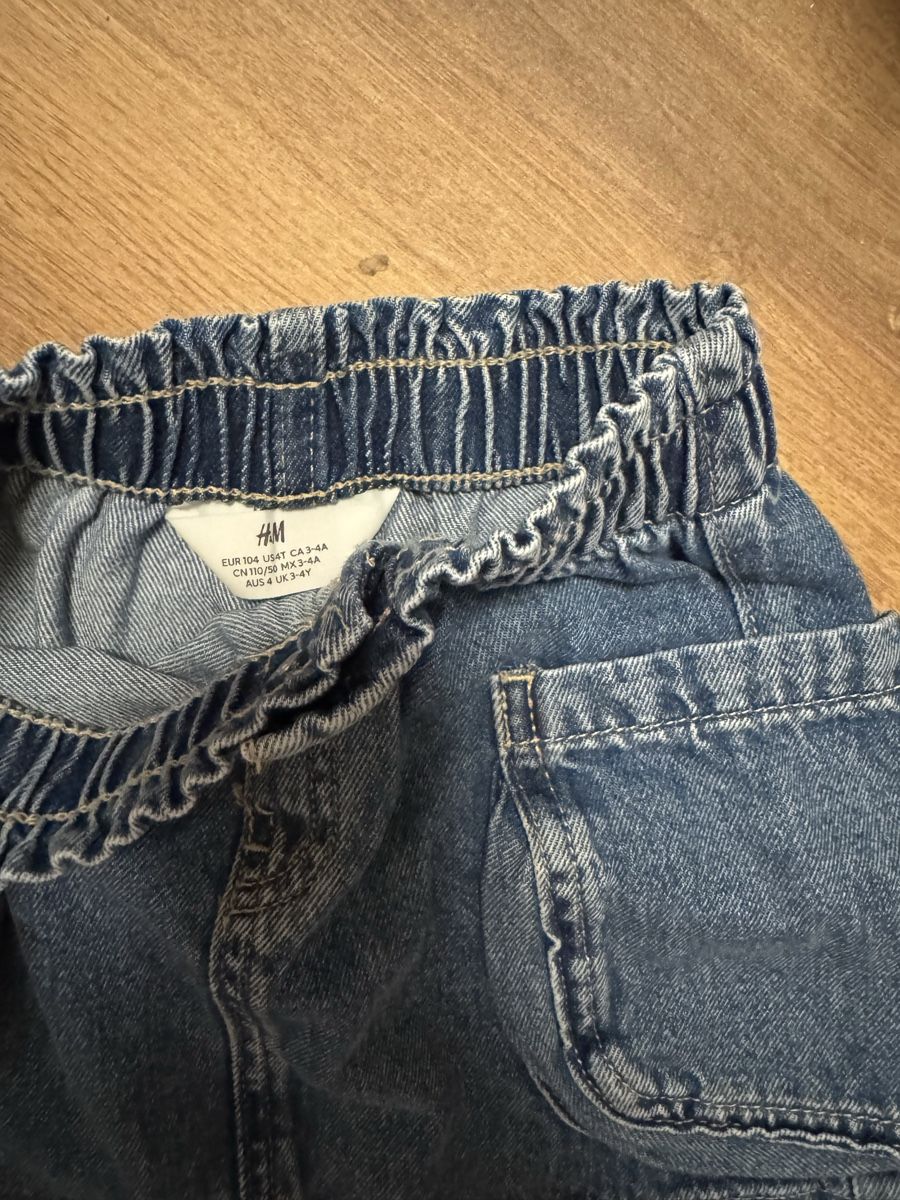 H&M Pantaloni: H&M Rock und Jeans – Nuovo (secondo la descrizione) da Zürich venduto da iva_c9dw 2