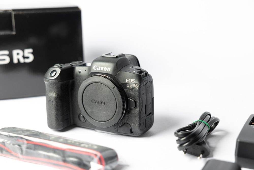 Canon EOS R5 Body - TOP Zustand (Gebraucht) in Flums für CHF 1900 – mit ...