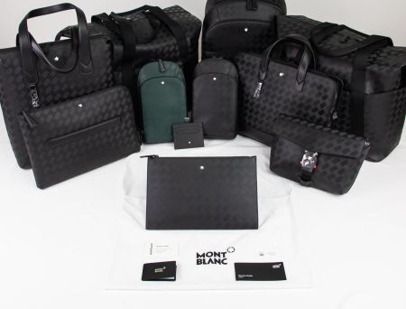 NEU - Montblanc Extreme 3.0 Etui Tasche Bag Clutch