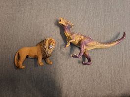 Schleich Tiere: Löwe und Dinosaurier