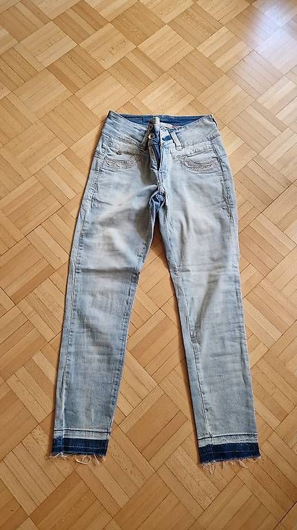 Nile Jeans: Sommerjeans von Nile – Usato da Horgen venduto da san_5vb7