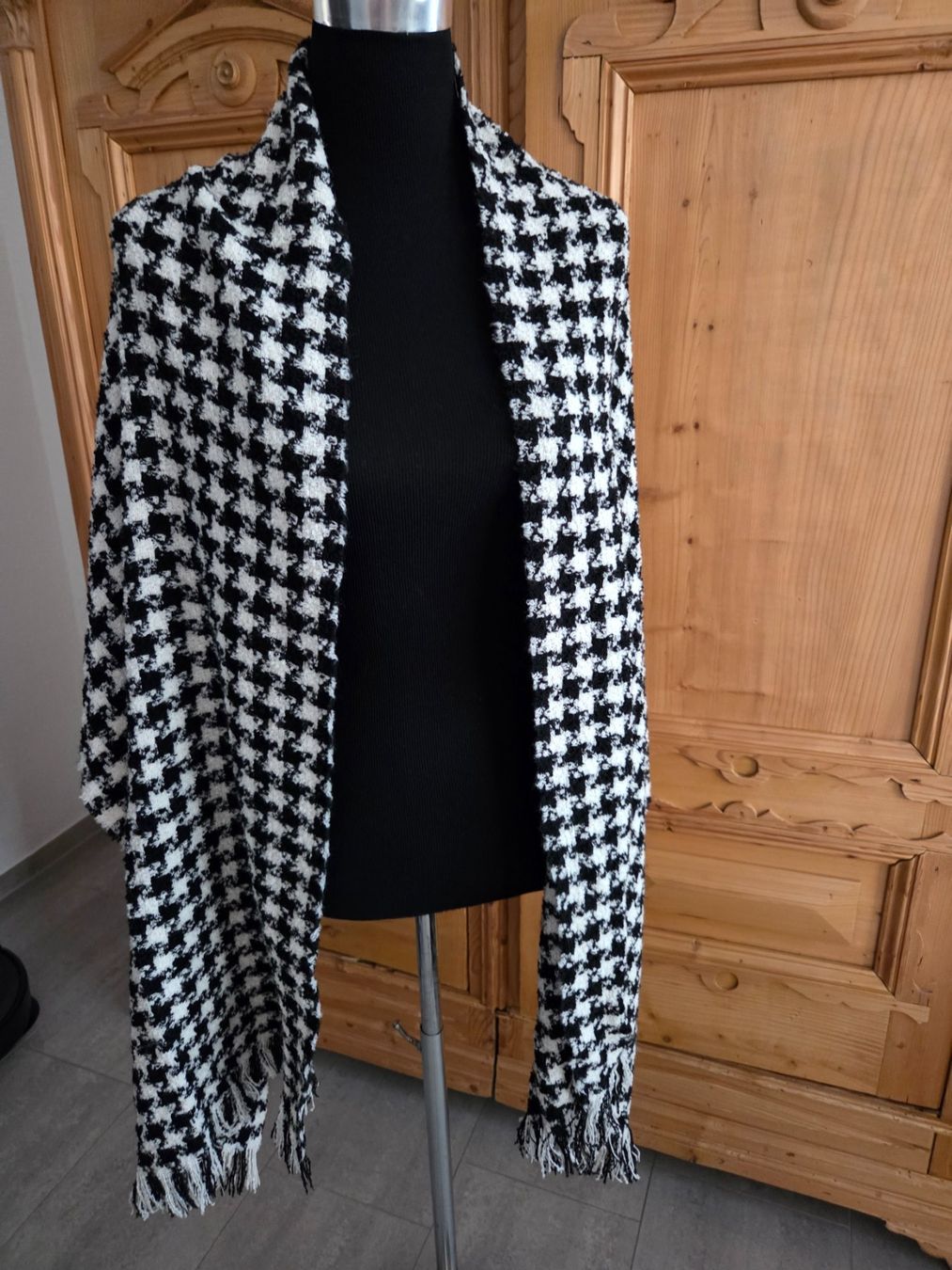 Joop Foulard & Sciarpe: Schal, Stola, Joop – Nuovo (secondo la descrizione) da Wiesendangen venduto da Sinhuk 1