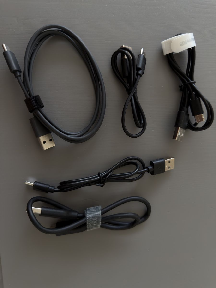 Kabel: USB & USB-C Cable Bundle - Variety of Lengths, Black – Gebraucht aus Bernex von Oma44
