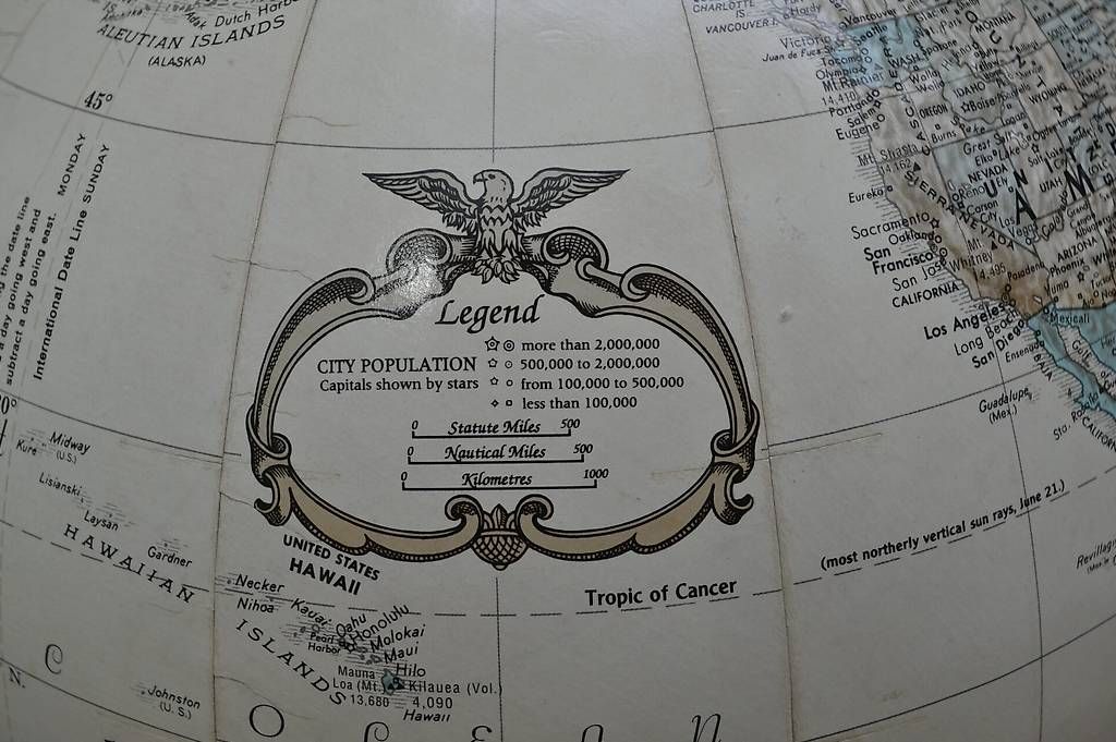 Sonstige Dekorationen & Accessoires: Globe de la Royale Geographical Society – Gebraucht aus Corseaux von titi1802 1