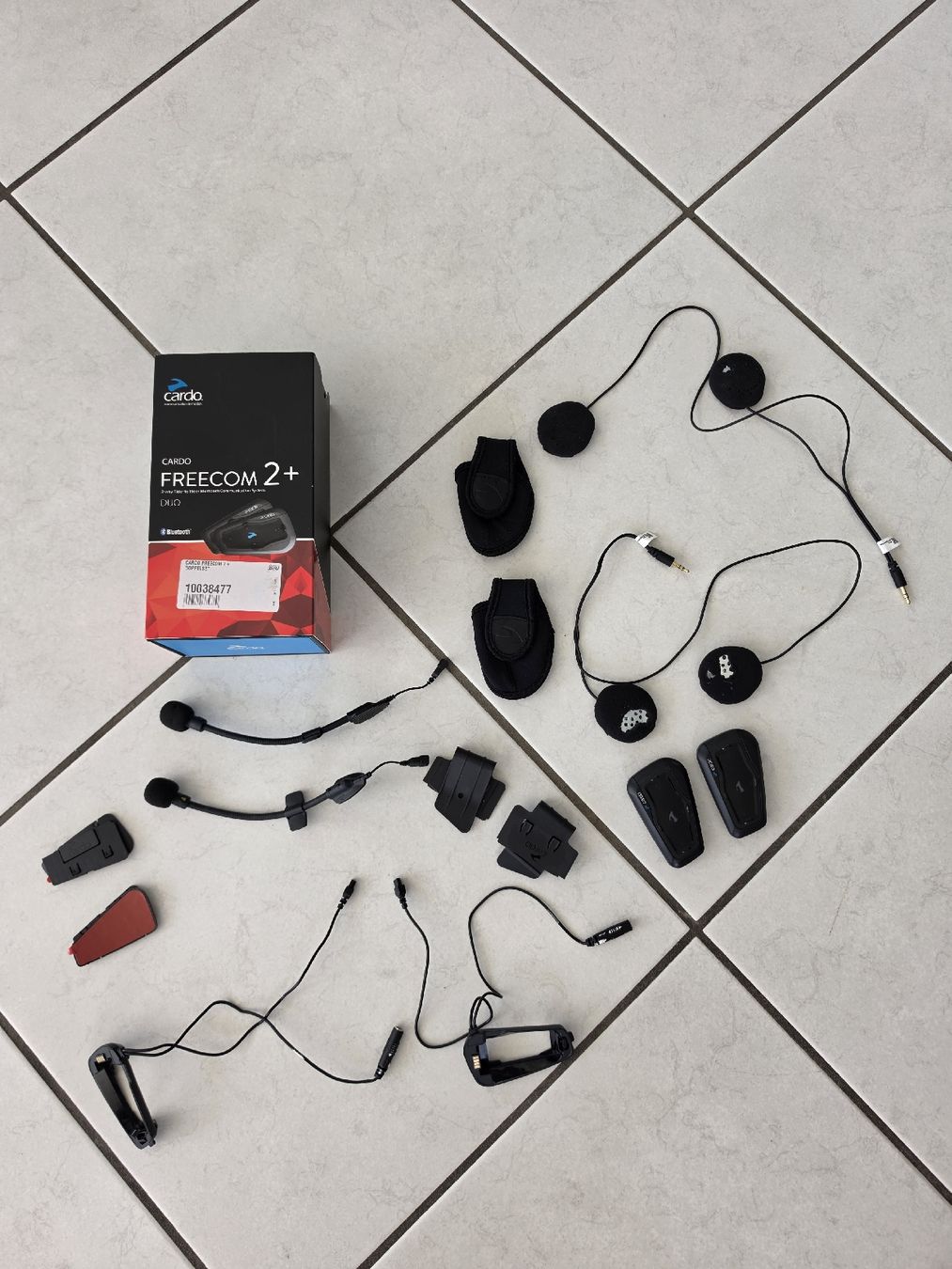 Cardo Cuffie: Cardo Freecom 2+ Duo Kommunikationssystem Doppelset – Usato da Dübendorf venduto da aigol 2