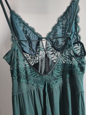 Lascana Jumpsuit/Body dunkelgrün mit Spitze, 40/42🌿🦖