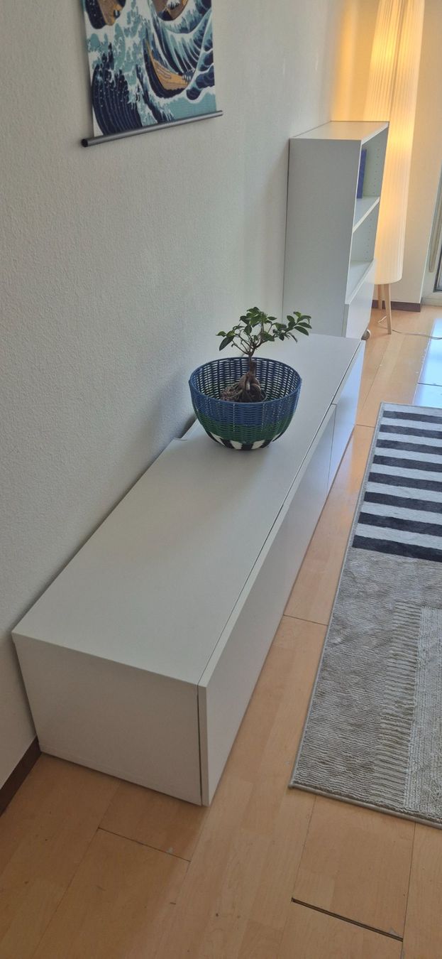Supporti a parete: Weisser IKEA TV-Möbel BESTÅ – Usato da Zürich venduto da olo_57vk 1
