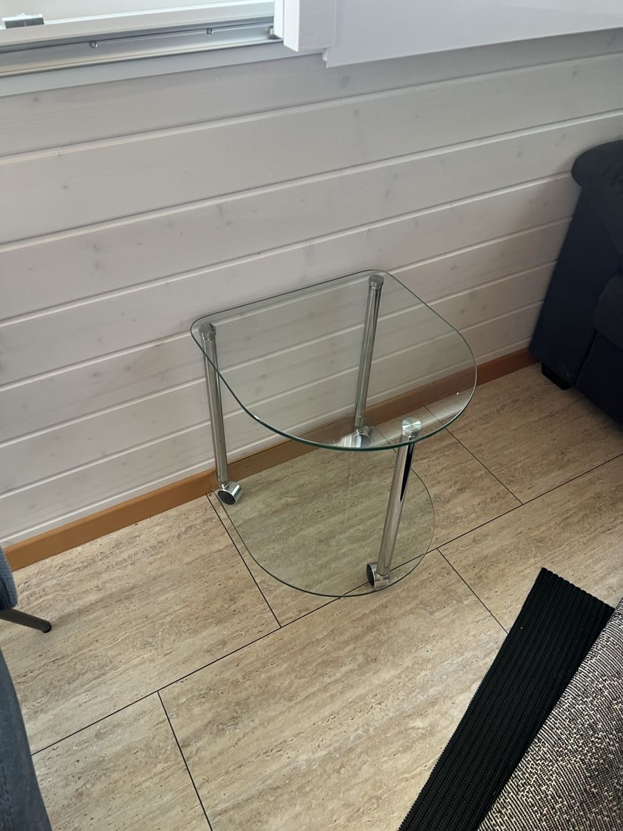 Tavoli: Glas Beistelltisch – Usato da Appenzell venduto da jul_gxy5