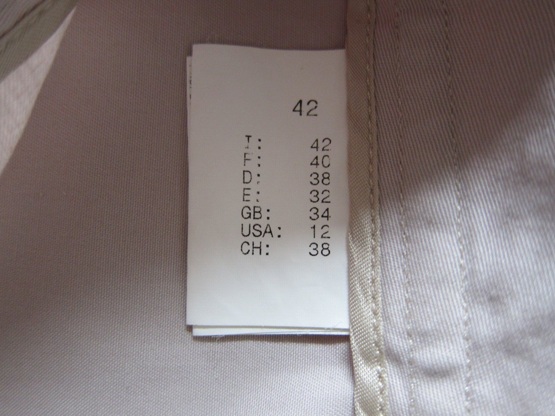 Trussardi Pantaloni: Hose Trussardi, Top Zustand! – Nuovo (secondo la descrizione) da Zürich venduto da Italia58 6
