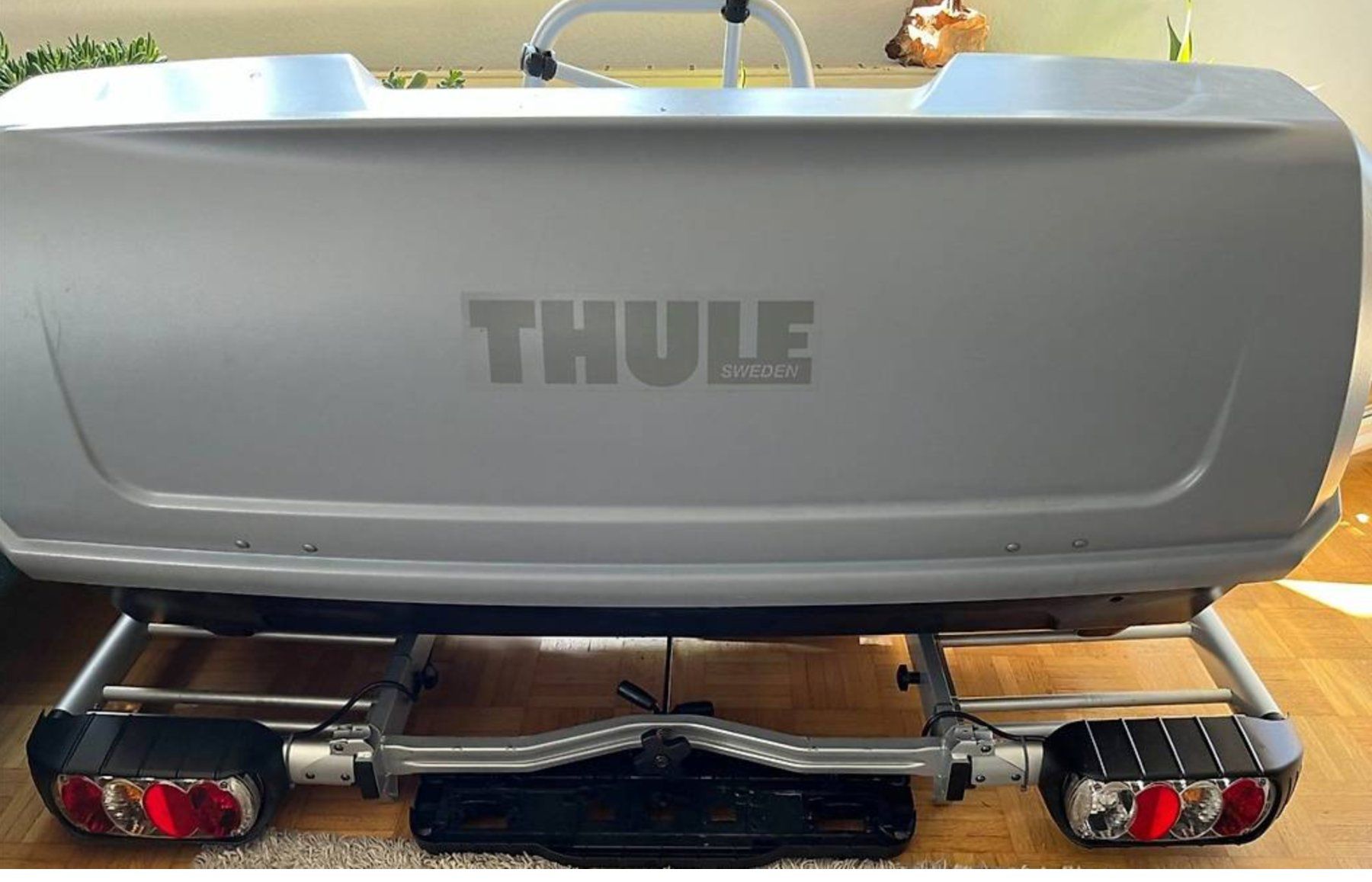 Thule Dachboxen: Thule Heckbox BackUp 900 – Gebraucht aus Winterthur von Wedani1 3