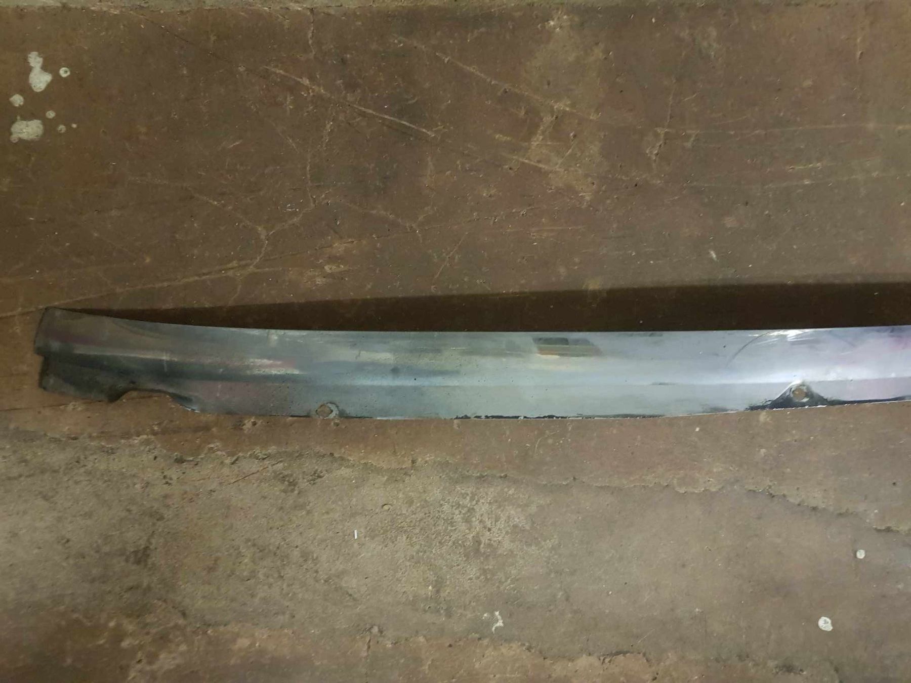 Tutti pezzi di ricambio auto: Wischerblech E-Body  Barracuda Challenger – Usato da Niedergösgen venduto da usc_8qc6 3