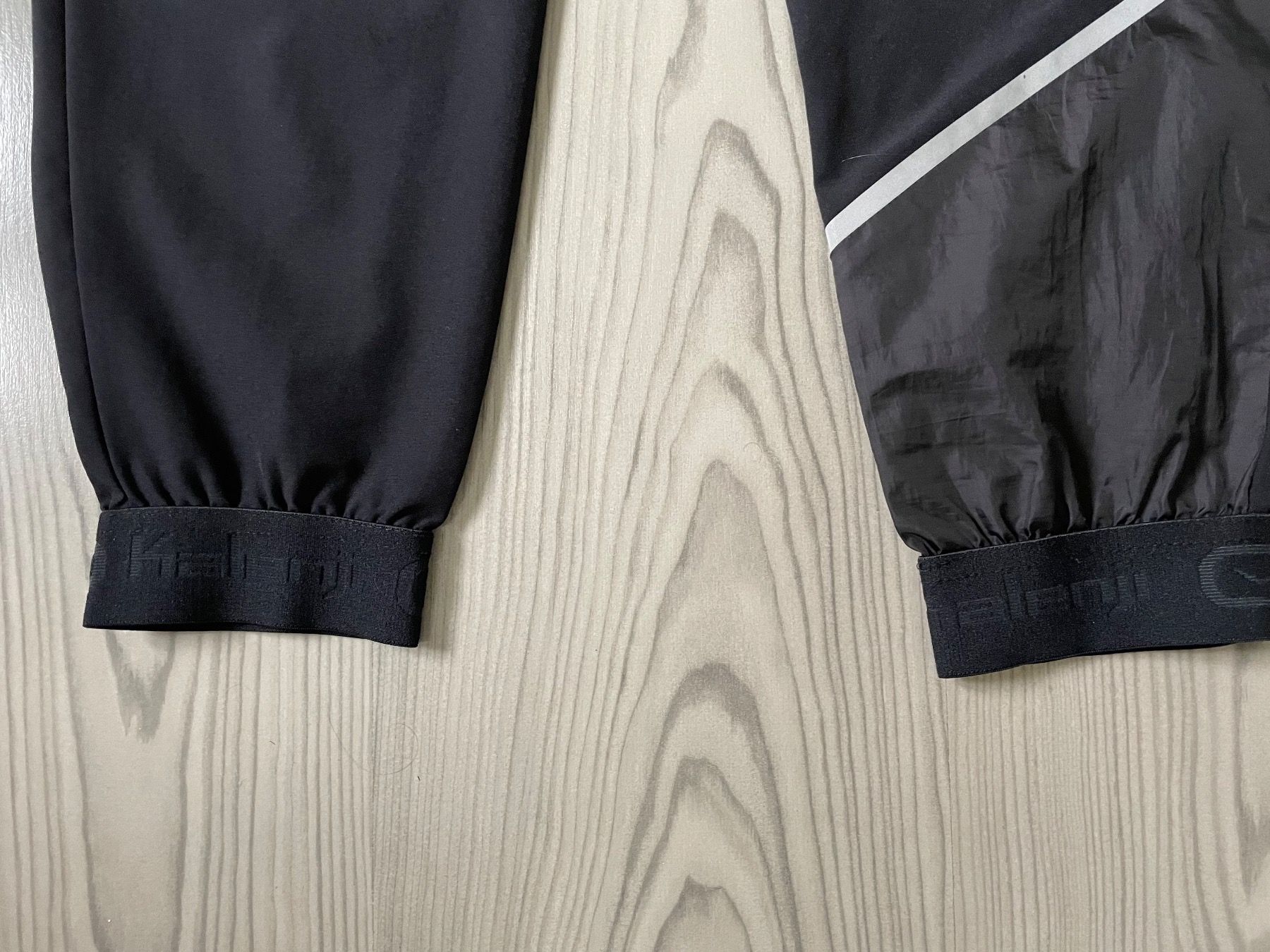 Decathlon Pantaloni: Sporthose – Usato da Freienwil venduto da weberjoel 3